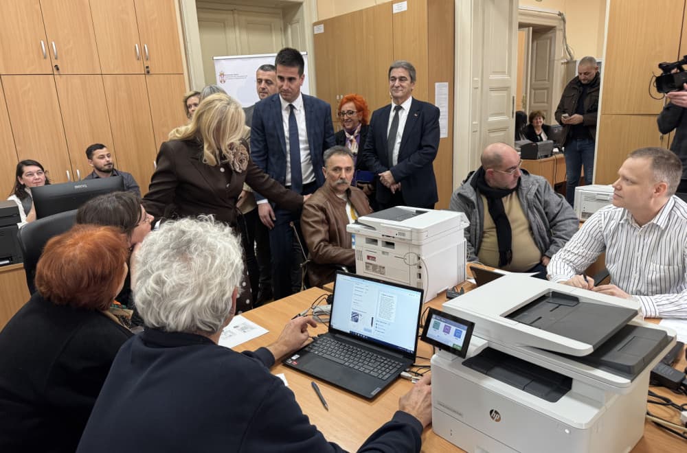 Vučić pokreće ofanzivu: 455.353 prijave za legalizaciju