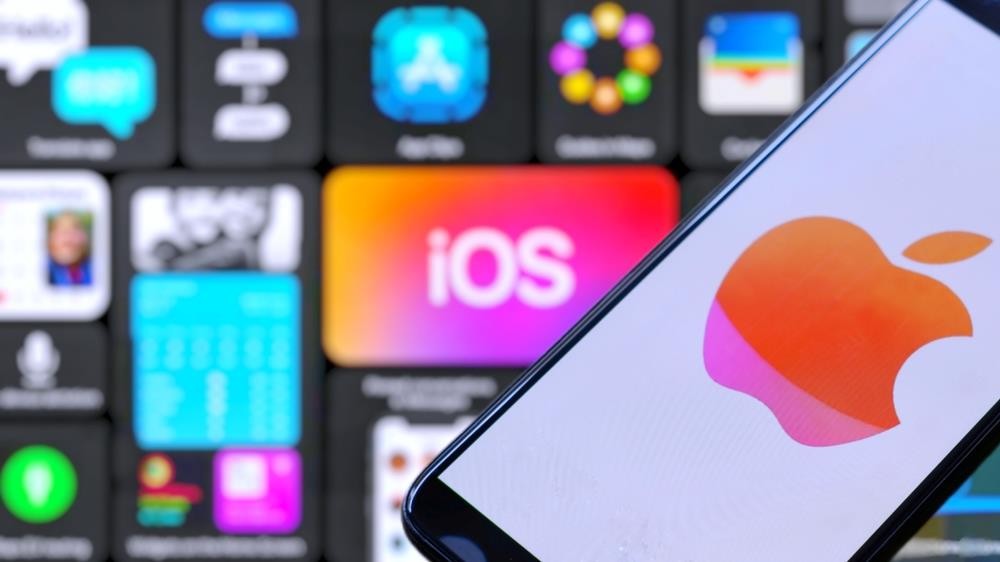 Apple se predaje Googleu: Srpski čovek mora da zna istinu o novom izdajničkom paktu