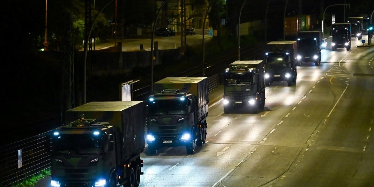 HAMBURG SE NAORUŽAVA: Nemačka pretvara luku u vojno uporište NATO pakta