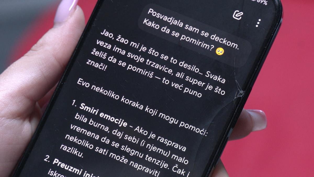 Da li ChatGPT špijunira vaš ekran? Istina koju morate znati pre nego što ga uključite